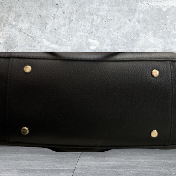 Calvin Klein Tote/Crossbody Bag - Picture 8 of 8